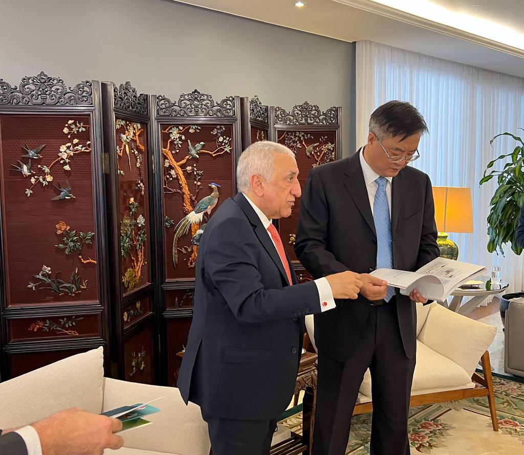 Fambras Visita A Embaixada Da China No Brasil E Entrega Placa De Boas Vindas Ao Novo Embaixador 7698